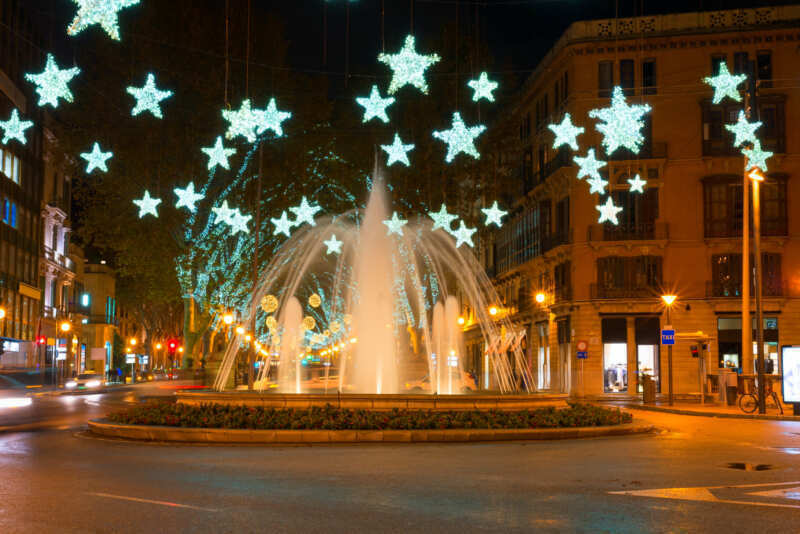 4 besten Weihnachtsmärkte auf Mallorca 2022 - Palma Weihnachtsmarkt Mallorca Paseo Borne